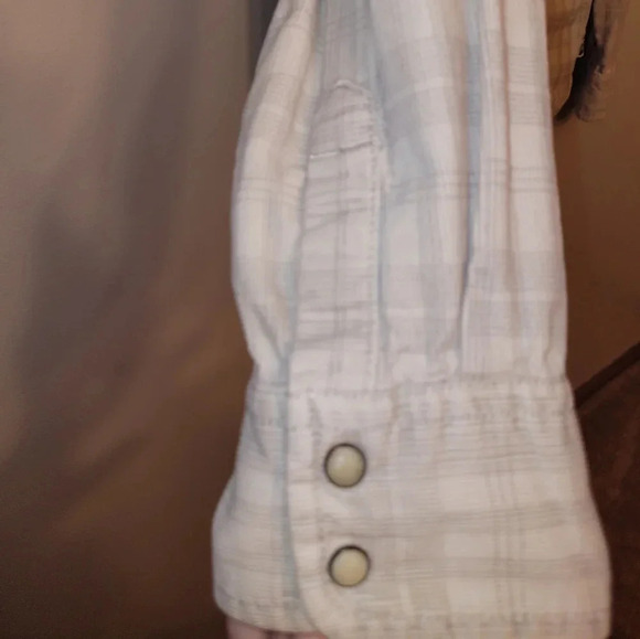 The North Face Corduroy Button up flannel - Picture 4 of 8